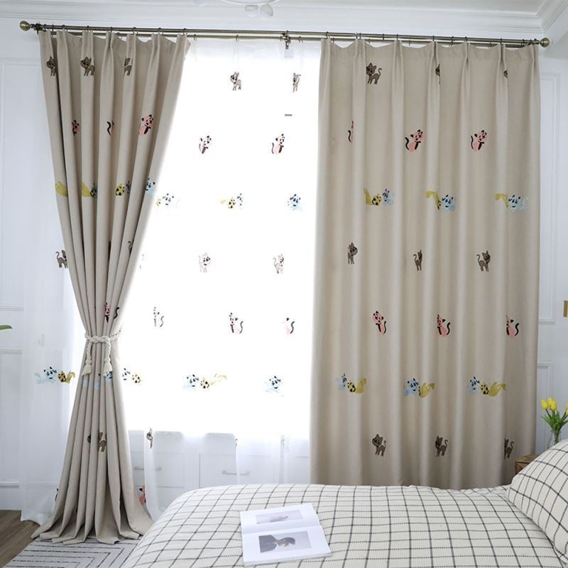 Cortina Blackout Contemporânea Max Feita Sob Medida Cortina Smiley Cat Bordada Quarto
