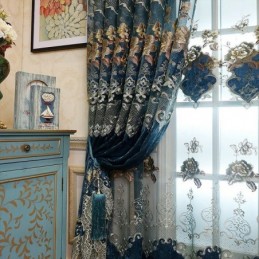 Cortina De Chenille Sob Medida Com Bordado De Flores Vazadas
